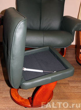 кресло-реклайнер Relax Маурис с функциональной подставкой для ног