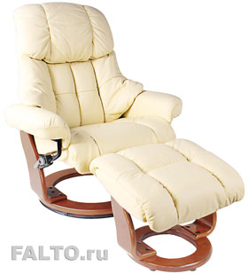 Светлое кресло с пуфом для ног Relax Lux